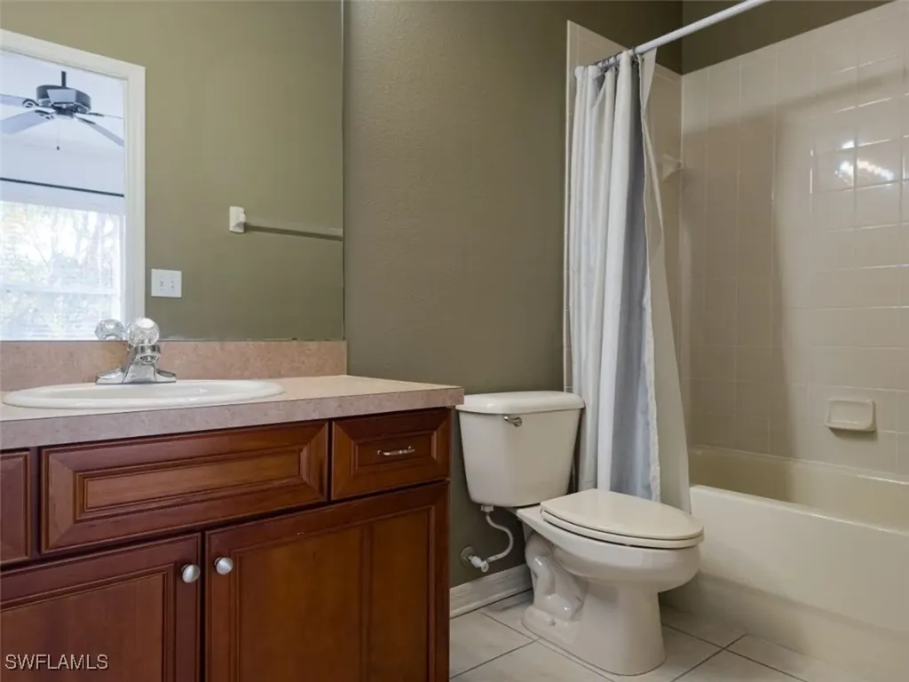 1044 Sleepy Oak Drive Zephyrhills FL 33543