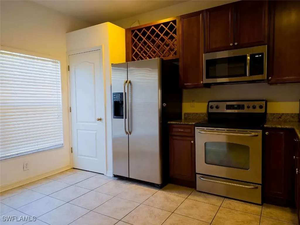 1044 Sleepy Oak Drive Zephyrhills FL 33543