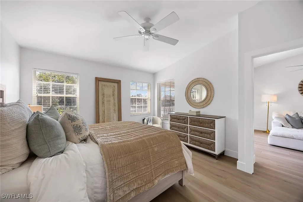 2450 Old Groves Road Naples FL 34109