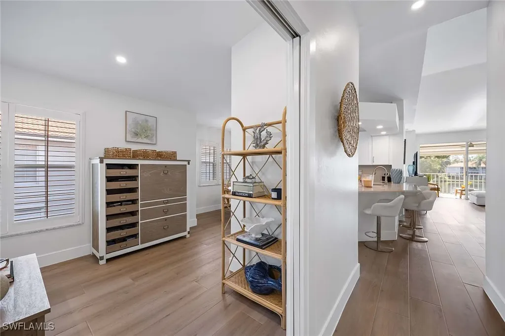 2450 Old Groves Road Naples FL 34109