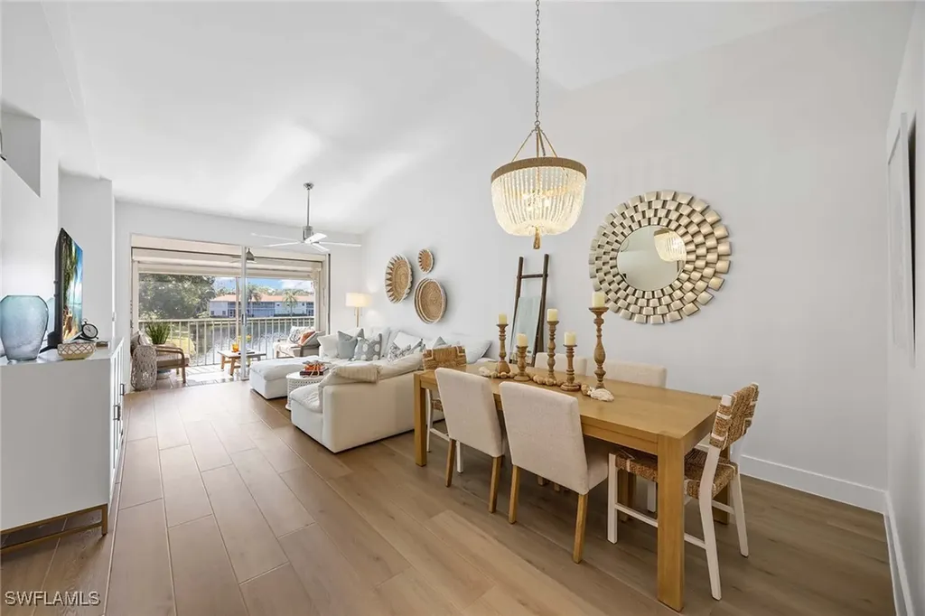 2450 Old Groves Road Naples FL 34109