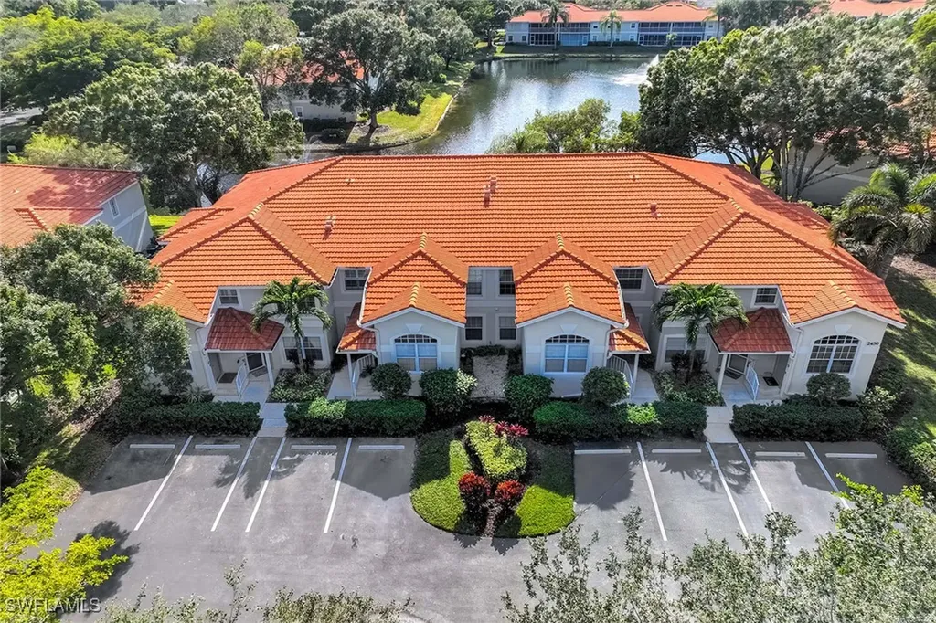 2450 Old Groves Road Naples FL 34109