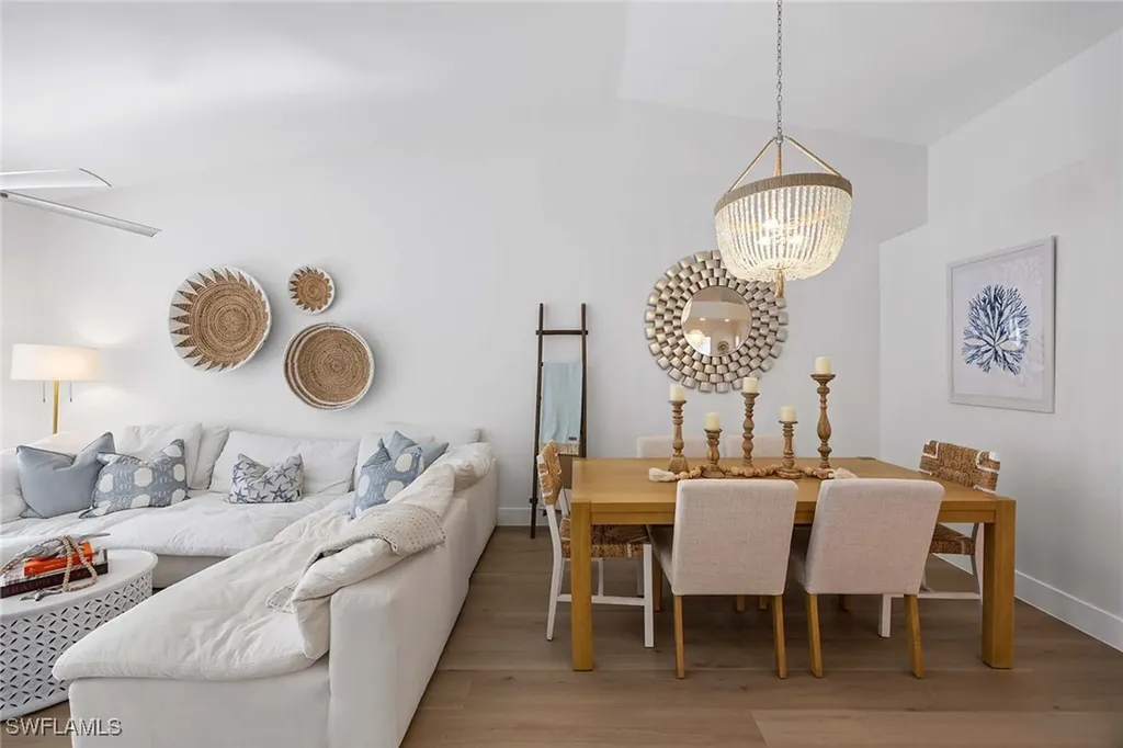 2450 Old Groves Road Naples FL 34109