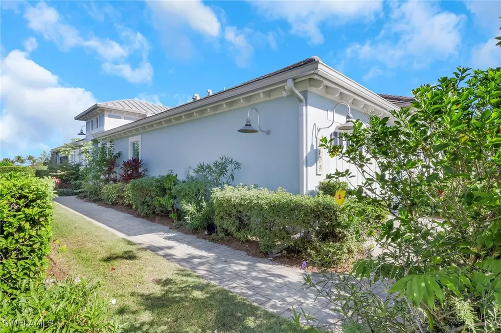 6809 Bequia Way Naples FL 34113