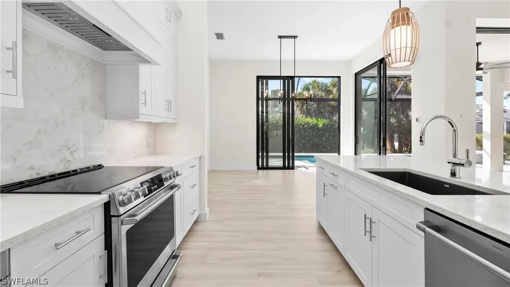 872 Swan Drive Marco Island FL 34145