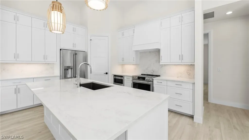 872 Swan Drive Marco Island FL 34145