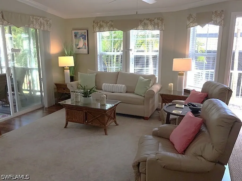 1284 Diamond Lake Circle Naples FL 34114