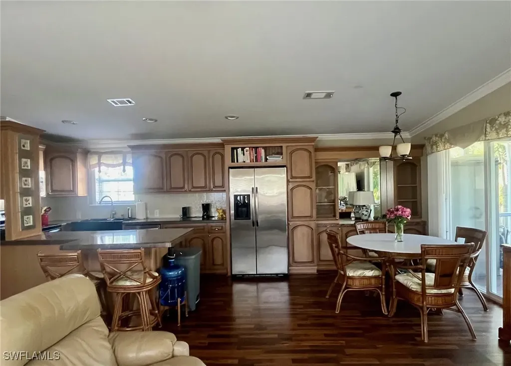 1284 Diamond Lake Circle Naples FL 34114