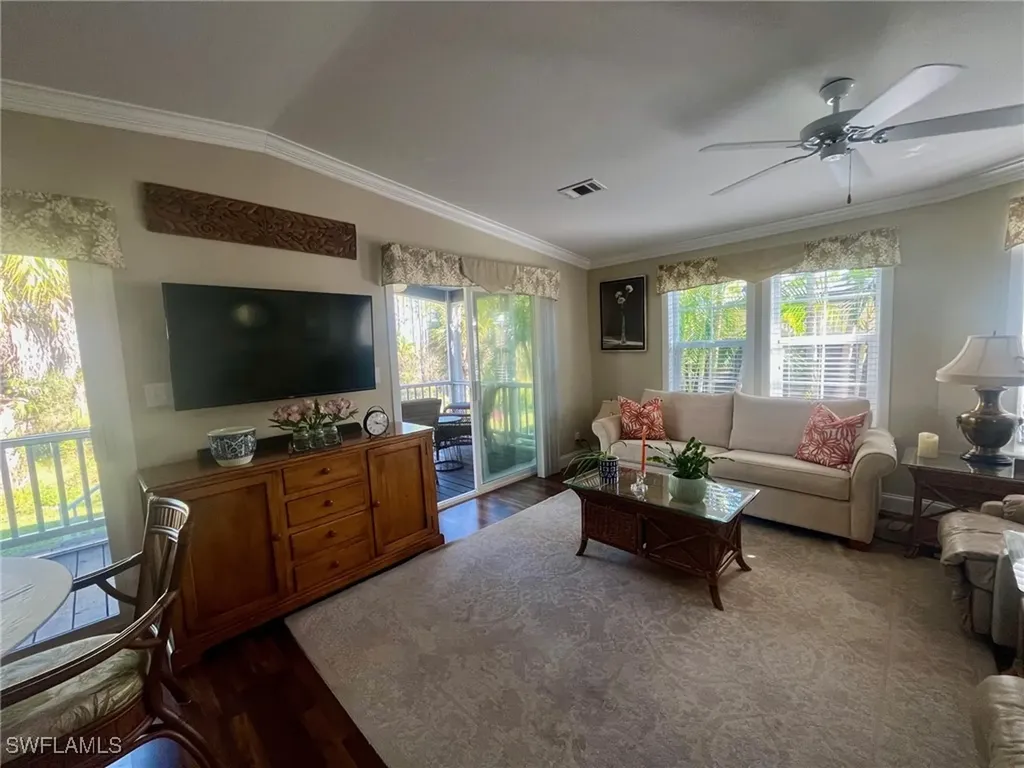 1284 Diamond Lake Circle Naples FL 34114