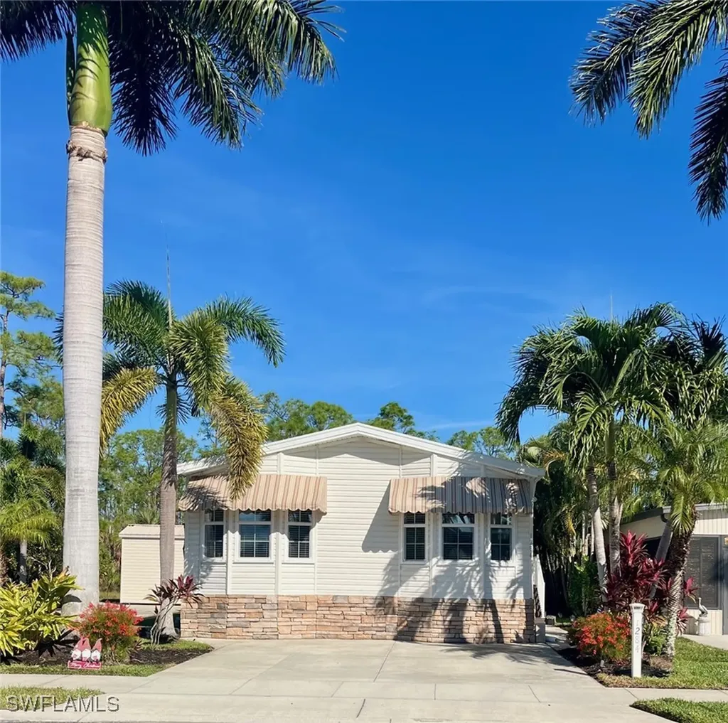 1284 Diamond Lake Circle Naples FL 34114