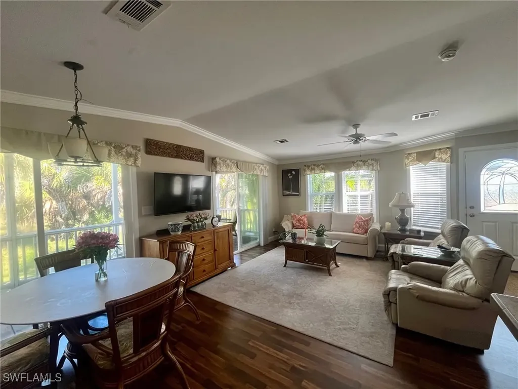 1284 Diamond Lake Circle Naples FL 34114