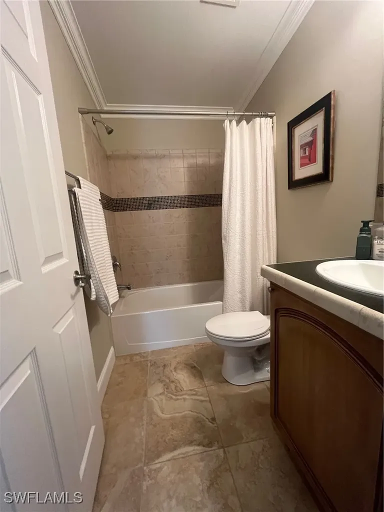 1284 Diamond Lake Circle Naples FL 34114