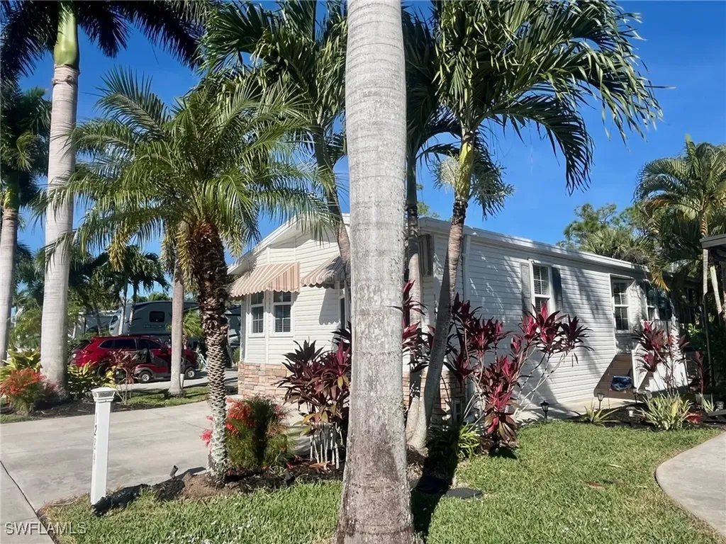 1284 Diamond Lake Circle Naples FL 34114