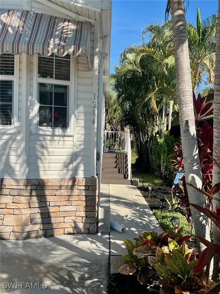 1284 Diamond Lake Circle Naples FL 34114