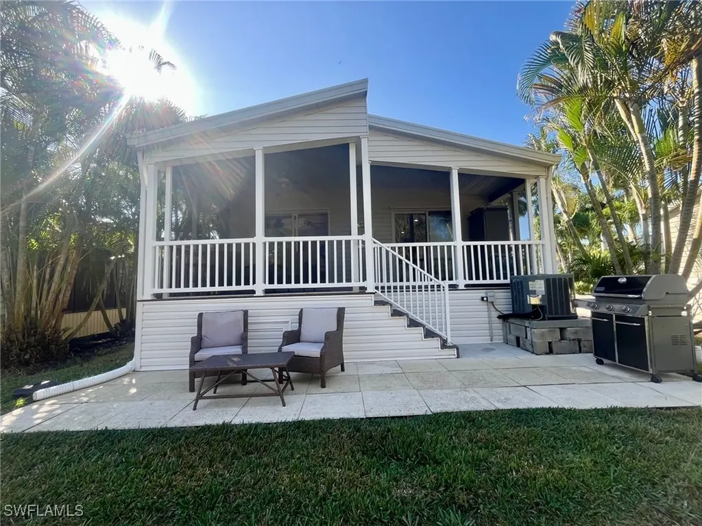 1284 Diamond Lake Circle Naples FL 34114