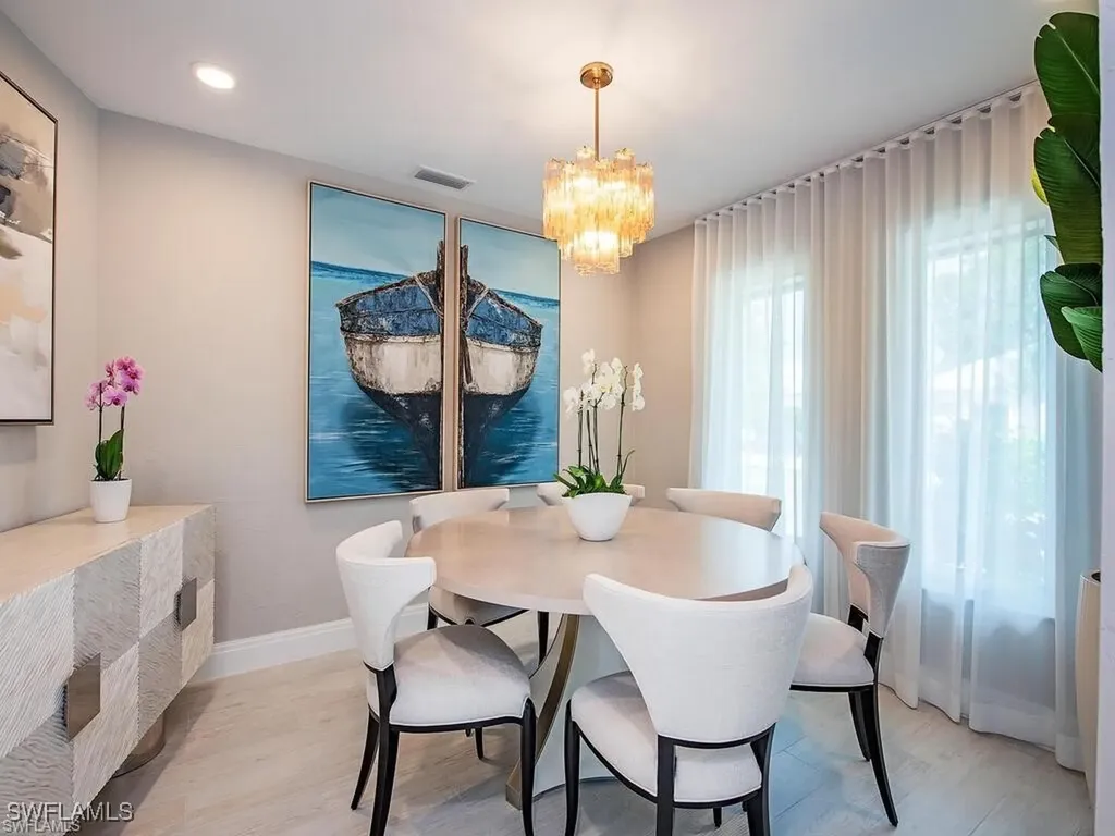 4856 Crayton Road Naples FL 34103