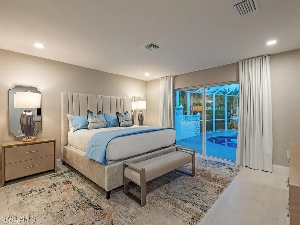 4856 Crayton Road Naples FL 34103