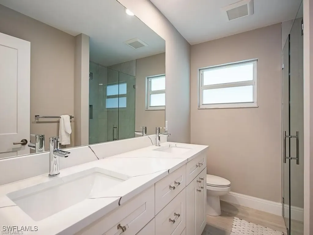 4856 Crayton Road Naples FL 34103