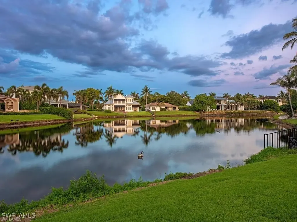 4856 Crayton Road Naples FL 34103