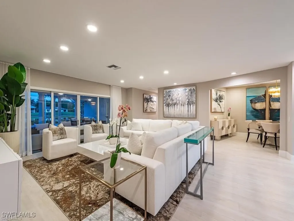 4856 Crayton Road Naples FL 34103