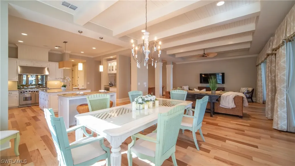 725 West Lake Drive Naples FL 34102
