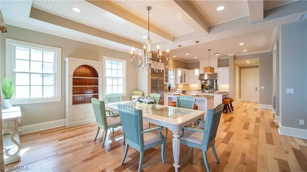 725 West Lake Drive Naples FL 34102