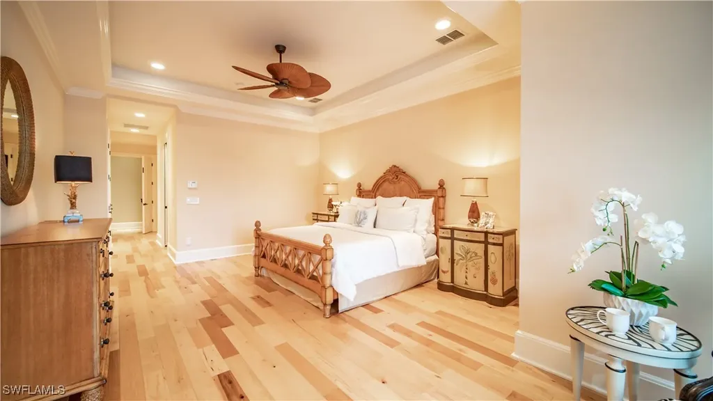 725 West Lake Drive Naples FL 34102