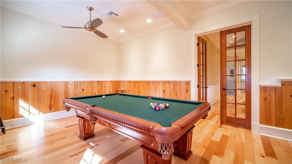 725 West Lake Drive Naples FL 34102