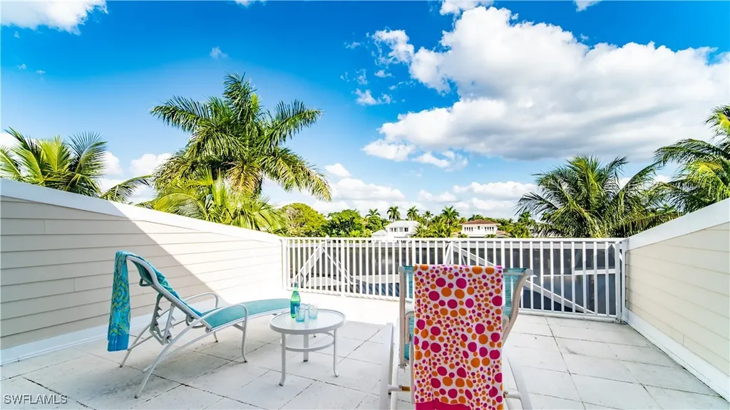725 West Lake Drive Naples FL 34102