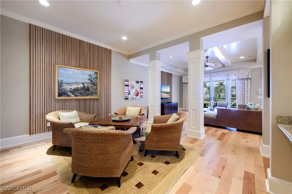 725 West Lake Drive Naples FL 34102