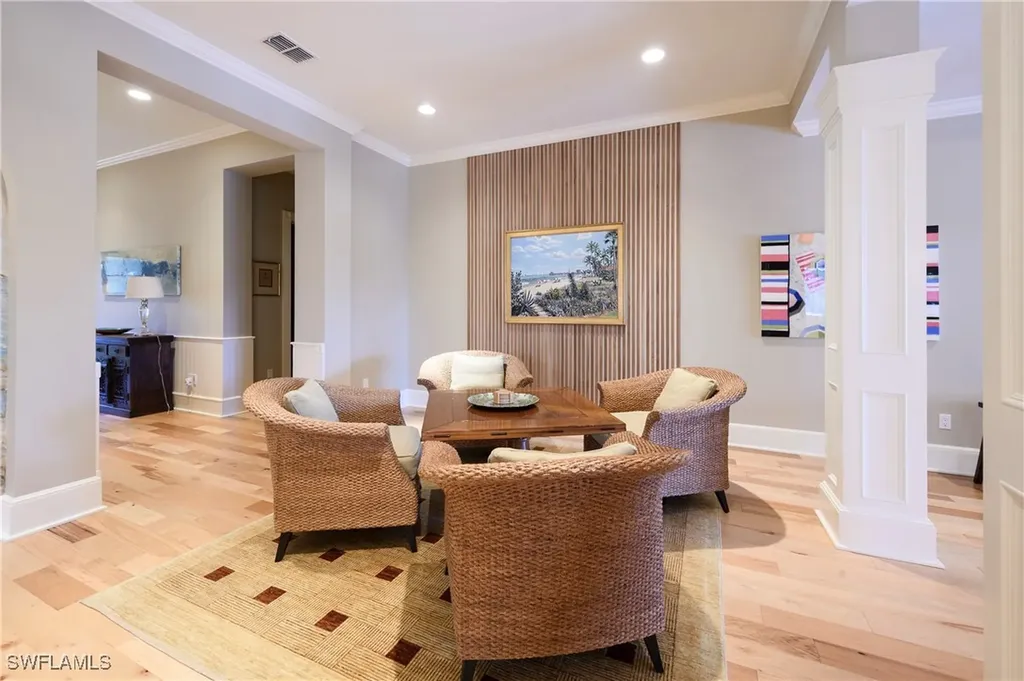 725 West Lake Drive Naples FL 34102
