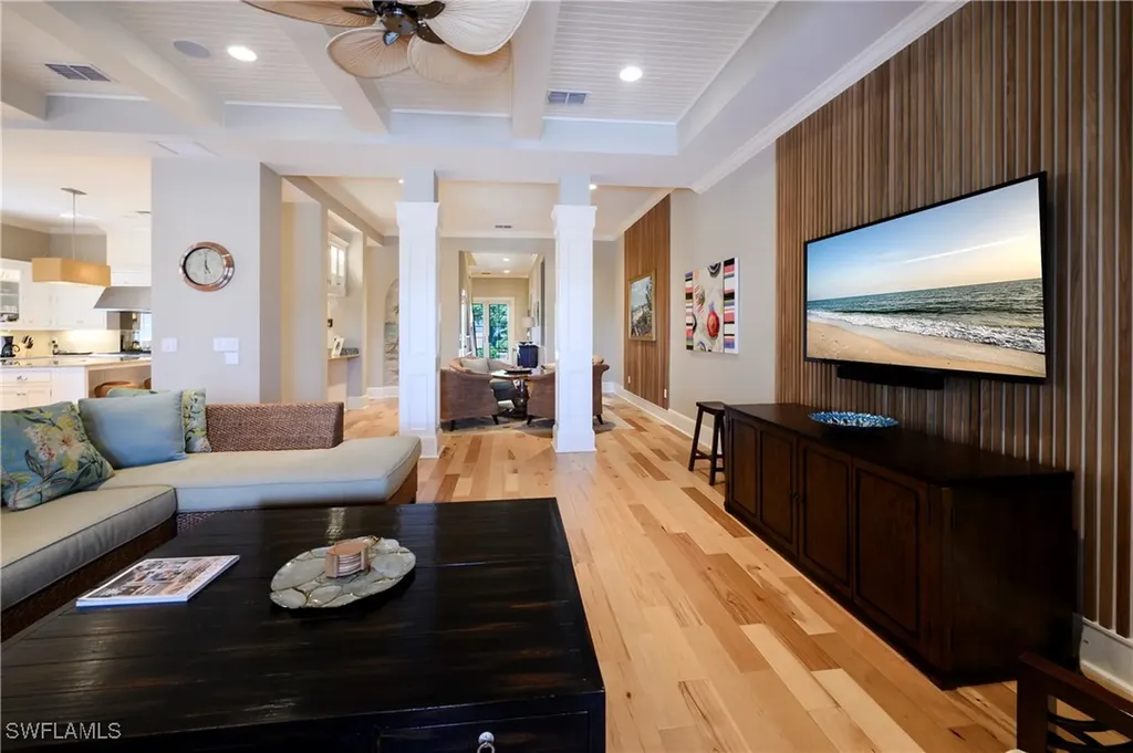 725 West Lake Drive Naples FL 34102