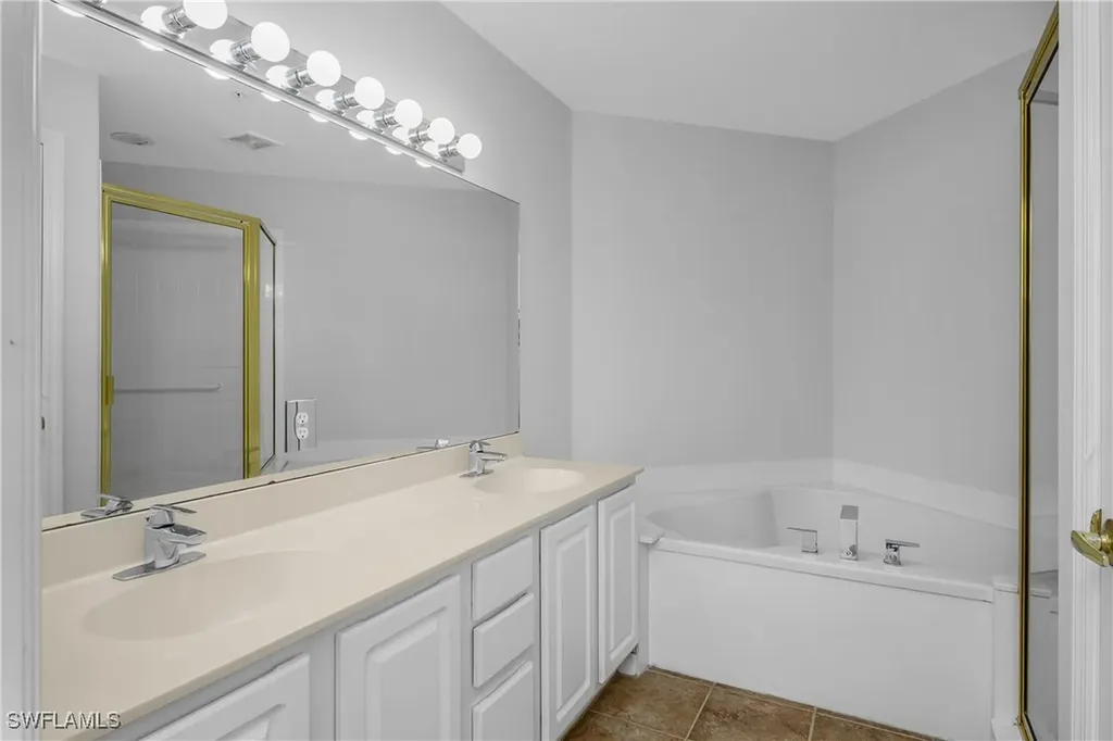 2265 Arielle Drive Naples FL 34109