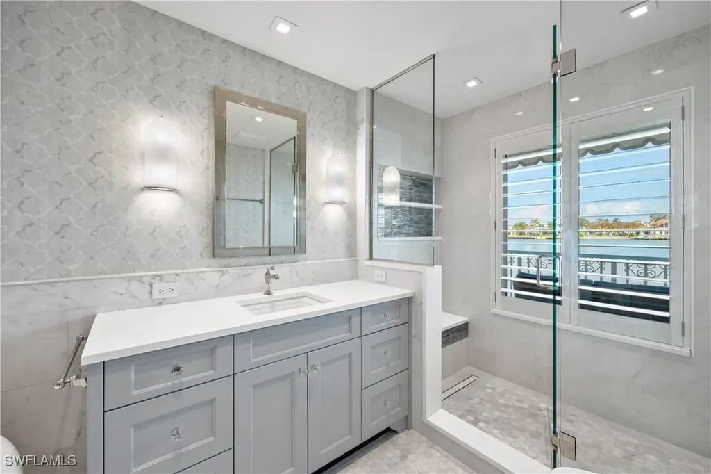 4000 Gulf Shore Boulevard N Naples FL 34103