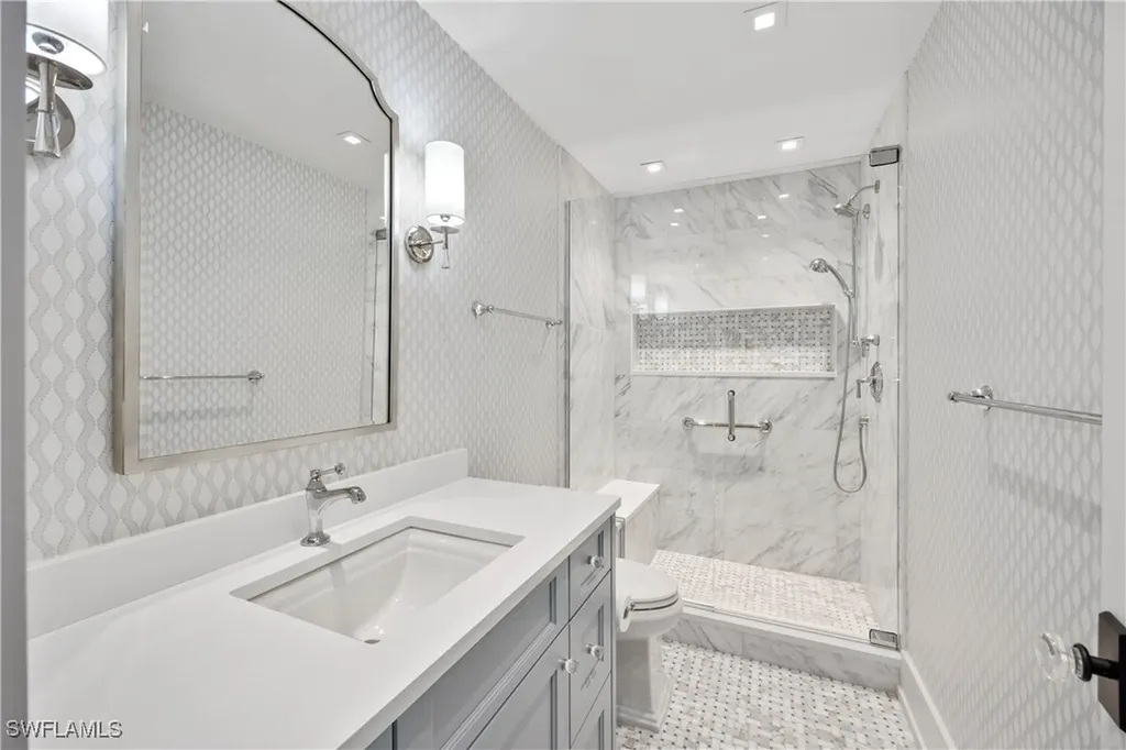 4000 Gulf Shore Boulevard N Naples FL 34103