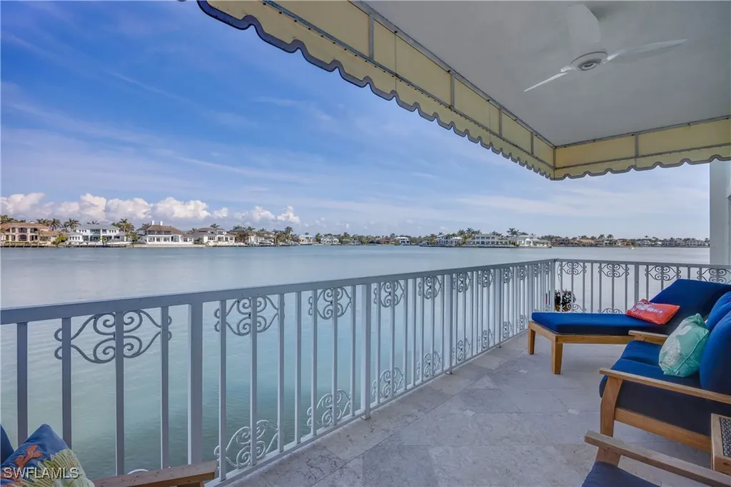 4000 Gulf Shore Boulevard N Naples FL 34103