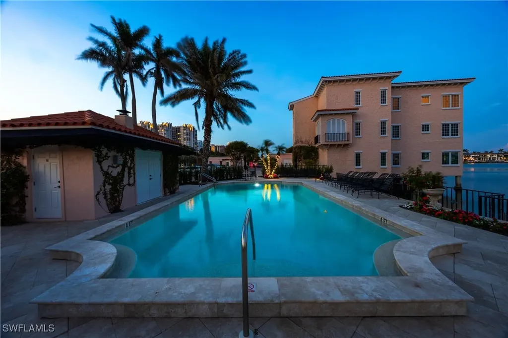 4000 Gulf Shore Boulevard N Naples FL 34103