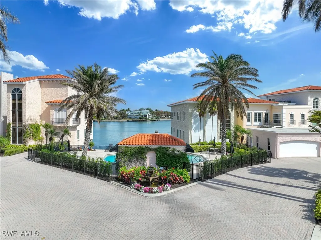 4000 Gulf Shore Boulevard N Naples FL 34103