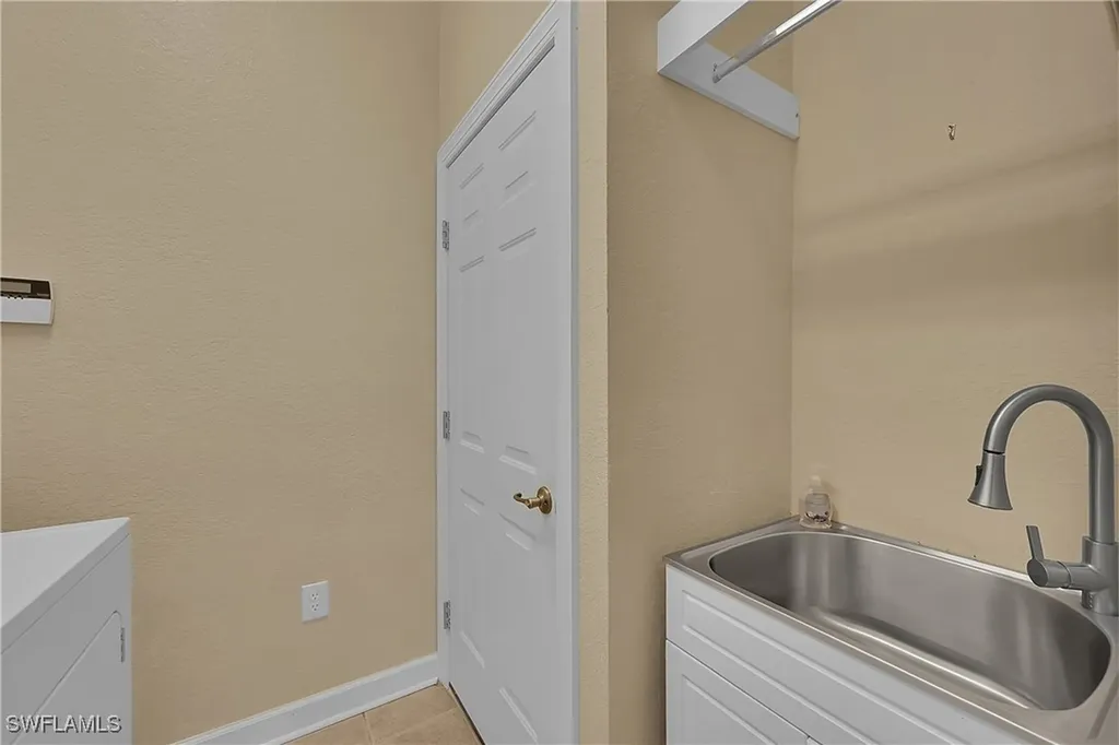 5569 Whispering Willow Way Fort Myers FL 33908