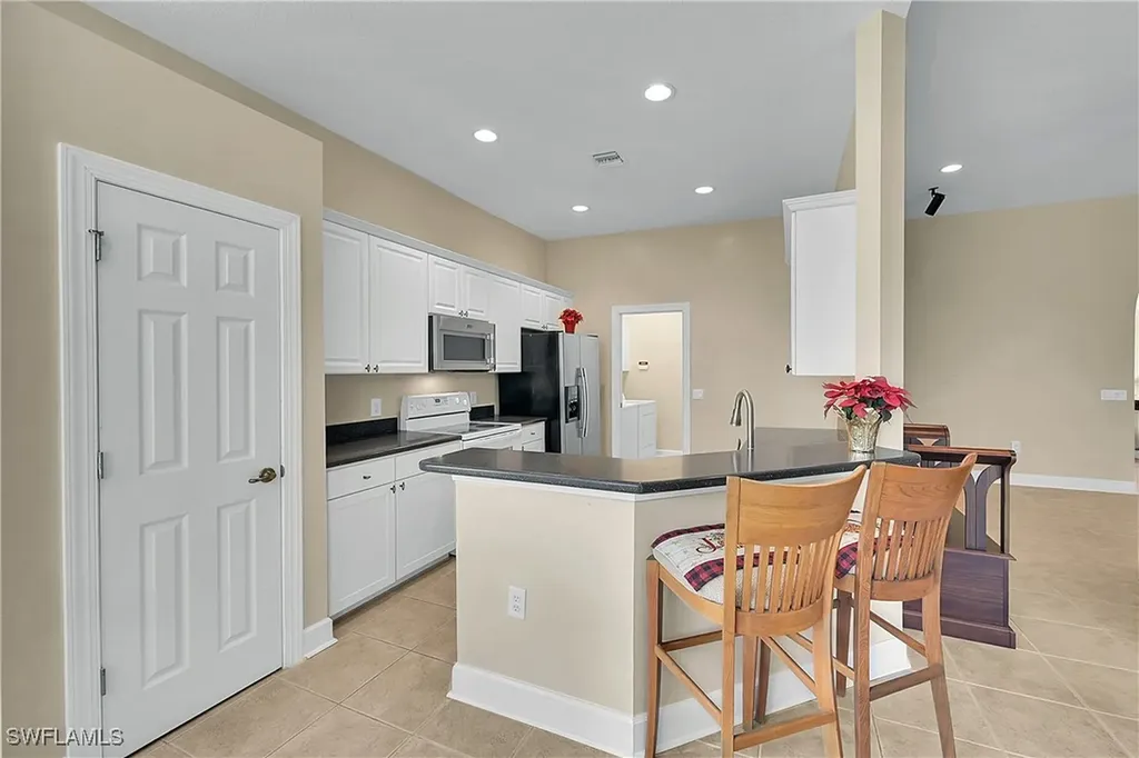 5569 Whispering Willow Way Fort Myers FL 33908