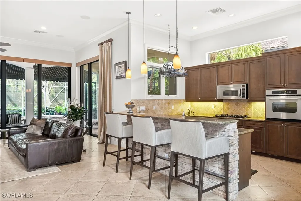 16838 Cabreo Drive Naples FL 34110