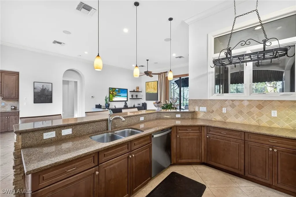 16838 Cabreo Drive Naples FL 34110