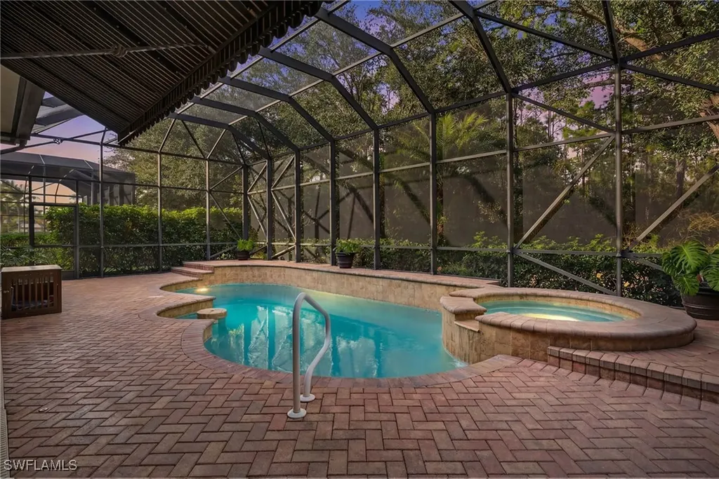 16838 Cabreo Drive Naples FL 34110