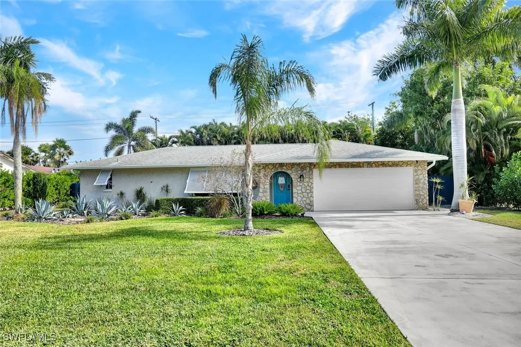 122 Palm River Boulevard Naples FL 34110