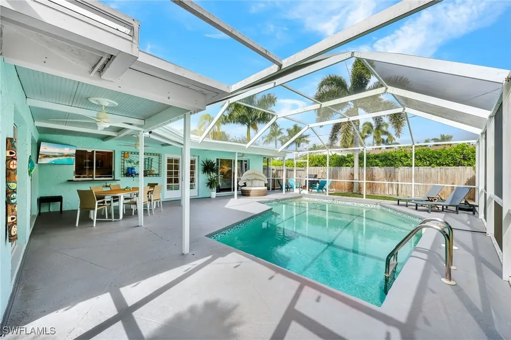 122 Palm River Boulevard Naples FL 34110
