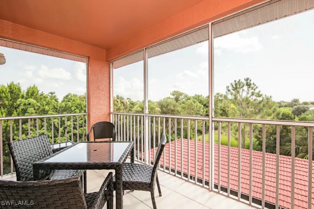 519 Roma Court Naples FL 34110