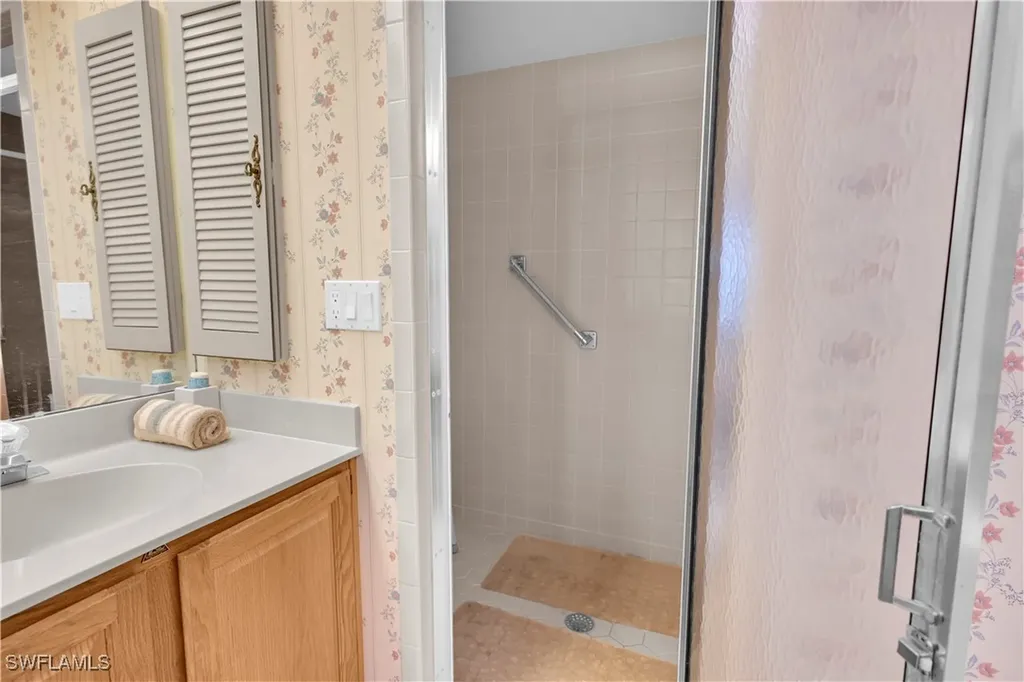1251 Broadwater Drive Fort Myers FL 33919