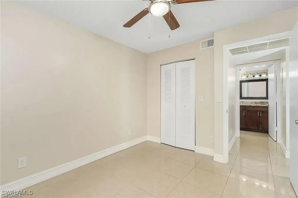5323 Summerlin Road Fort Myers FL 33919
