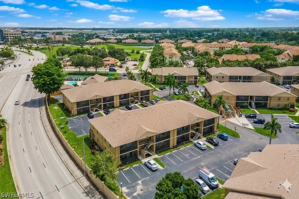 5323 Summerlin Road Fort Myers FL 33919