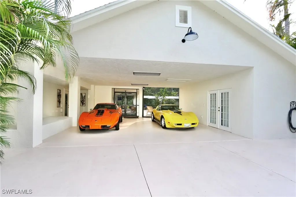 2061 Santa Barbara Boulevard Naples FL 34116
